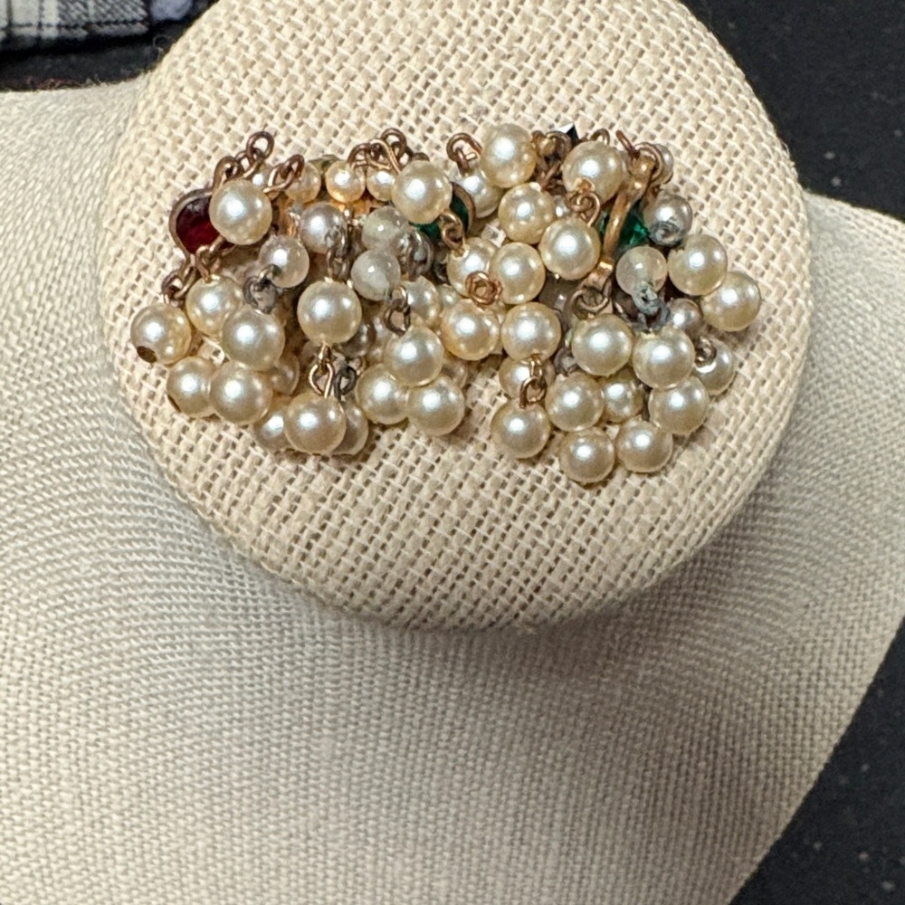 Chic Pearl and Gold Cluster Clip Earrings